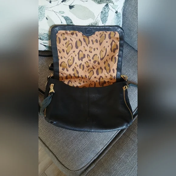 Aimee Kestenberg Corfu Convertible Leather Shoulder Bag. - Picture 8 of 14